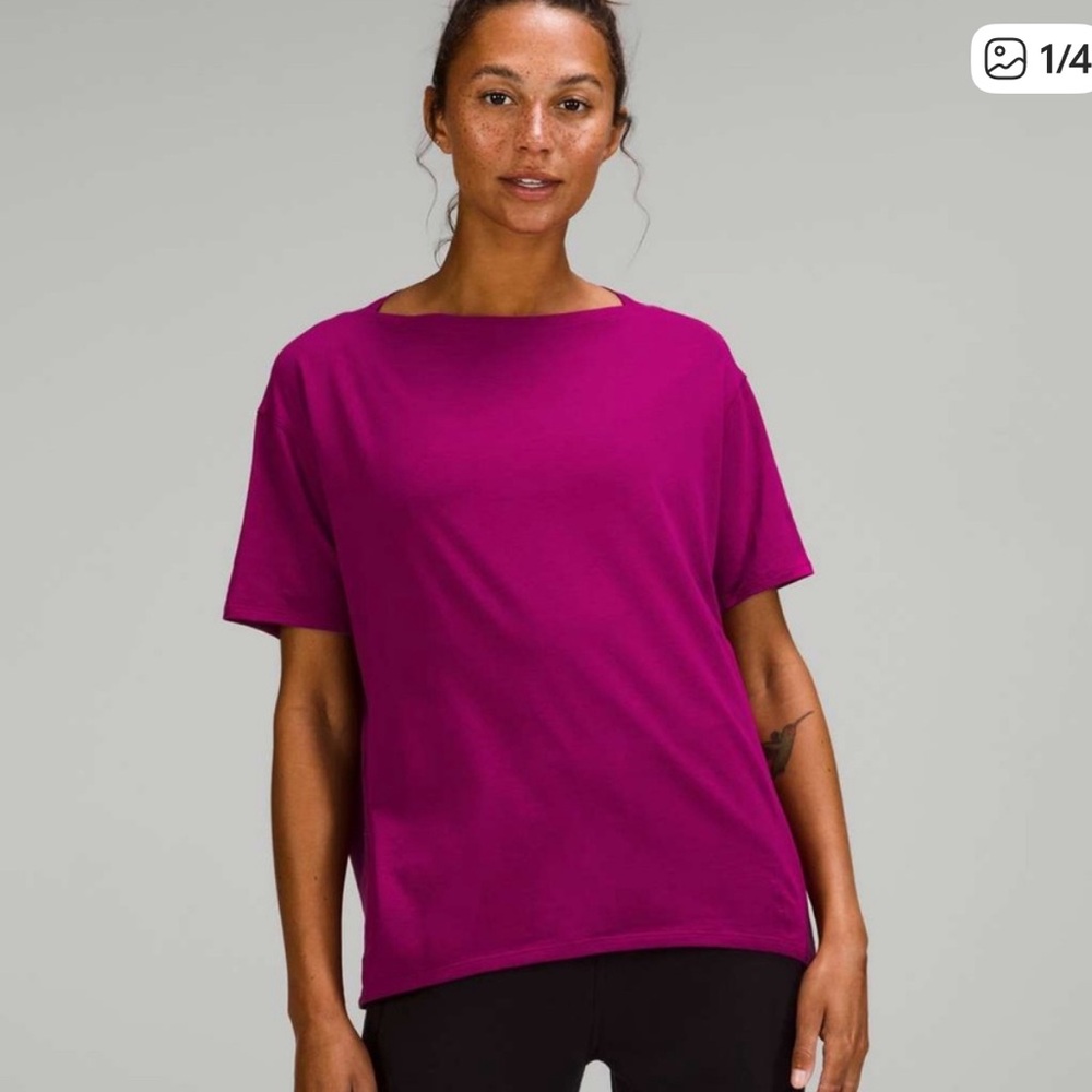 Women's Lululemon Short Sleeve Flowy Workout Top